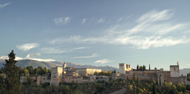 08:30: Die Alhambra - Palaststadt der maurischen Könige | ZDFinfo | 12/19 2025