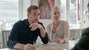 17:45: Det sit i veggane: Christopher Wollter og Julia Dufvenius | NRK 2 | 3/28 2026