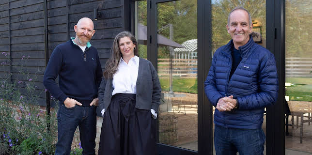 9:00 PM: Grand Designs | More 4 | 12/10 2025