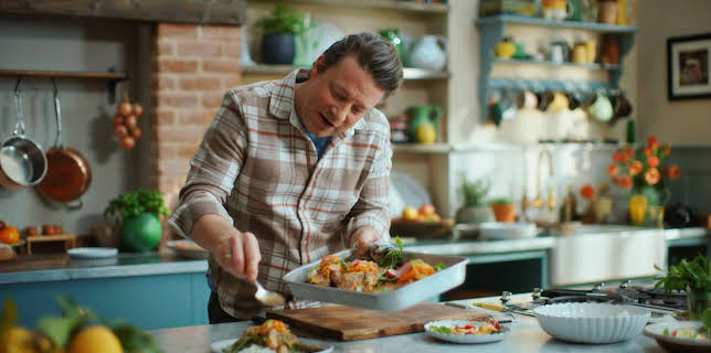 12:45: Jamie: Fast & Simple (S1 E3) (S1) | TV6 | 11/8 2025