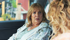 Sommaren med släkten (S6 E10)