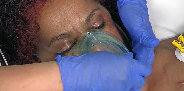 1:25 AM: 24 Hours in A&E | More 4 | 12/15 2025