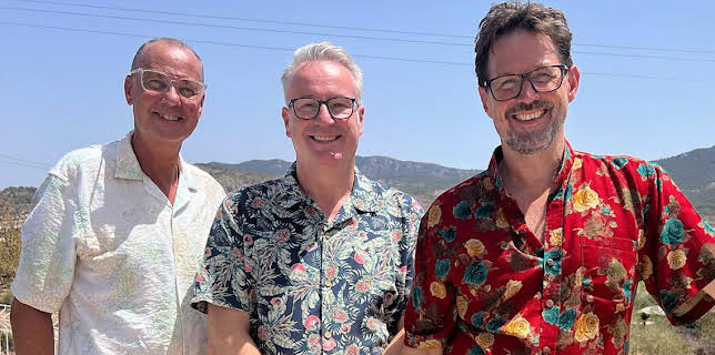 3:00 PM: I Escaped to the Country (S9) | BBC One | 1/14 2026