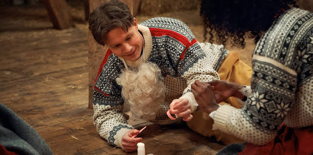 19:59: Nissene i skjul: Lim i rumpa | NRK Tegnspraak | 12/3 2025