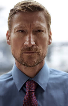 Aaron Pearl as Scotty Cavanaugh