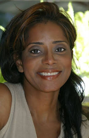 Donzaleigh Abernathy as 