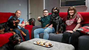 11:00 PM: Gogglebox | Channel 4 | 4/7 2026