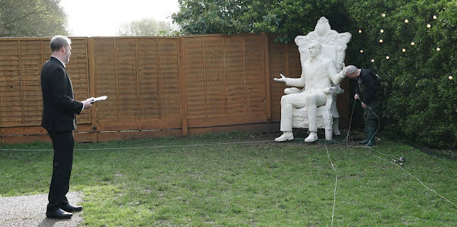 20:00: Kongen befaler UK (S17 E7) (S17) | MAX | 11/25 2025