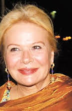 Raymonde Abecassis as 