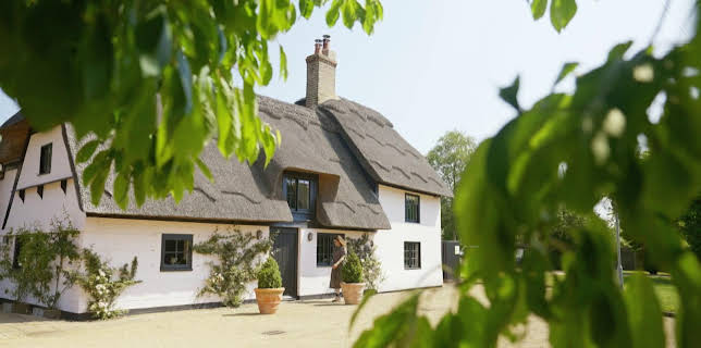 22:05: Boligjakten UK (S27 E7) (S27) | TV6 | 2/18 2026