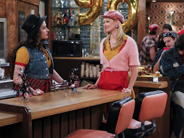 10:25: 2 Broke Girls | ProSieben | 9/17 2026