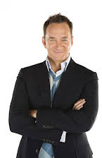 Clinton Kelly as 