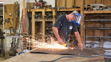 06:00: Salvage Dawgs (S2 E10) (S2) | Discovery Channel | 4/4 2026