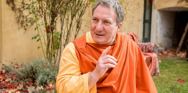 Walking on Sunshine (S04/E01)