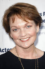 Pamela Reed as 