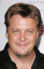 Don Michael Paul como Director