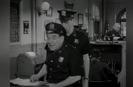 Car 54, Where Are You? Season 1: No More Pickpockets