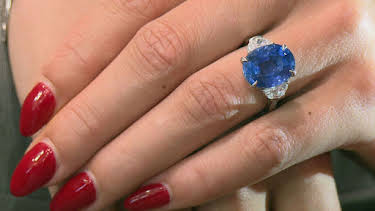 11:00 PM: Secrets of the Royals (S1 E3) (S1) | 5 Select | 4/9 2026