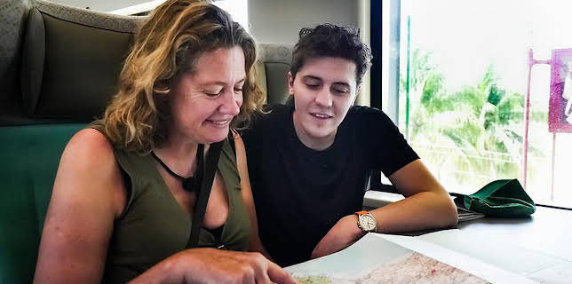 8:00 PM: Celebrity Race Across the World (S3 E1) (S3) | BBC One Scotland | 11/6 2025