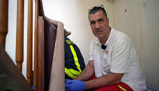 Mensch Retter (S6 E1)