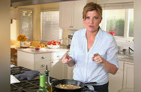 Daphne Dishes Season 1: Daddy's Birthday