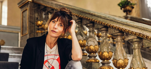 Tuva Novotny om livet med Alexander Skarsgård - "för många barn för att hinna"