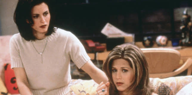 23:30: Vänner (S1 E24) (S1) | TV3 | 2/3 2026