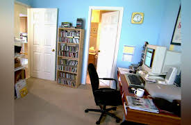 Small Space, Big Style: Diminutive Yet Dramatic