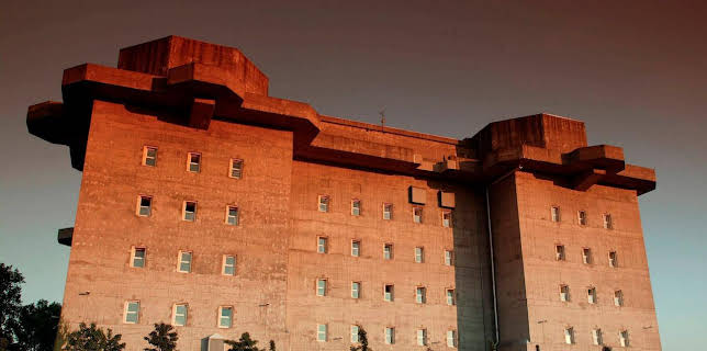 22:45: Zurück in den Bunker? | BR Fernsehen | 1/21 2026