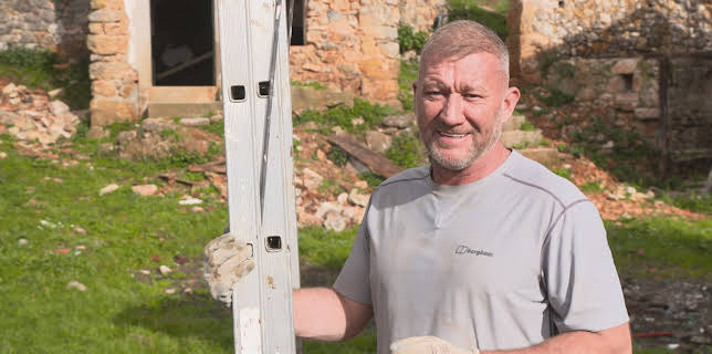 4:00 PM: Help! We Bought a Village | Channel 4 | 11/6 2025