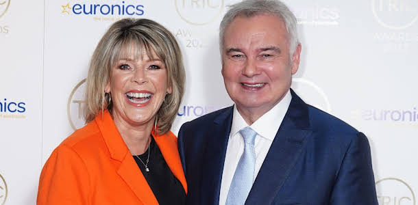 Ruth Langsford Seeks Therapy to Cope with Divorce as Eamonn Holmes Offers Christmas Peace