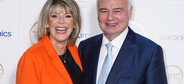 Ruth Langsford Seeks Therapy to Cope with Divorce as Eamonn Holmes Offers Christmas Peace