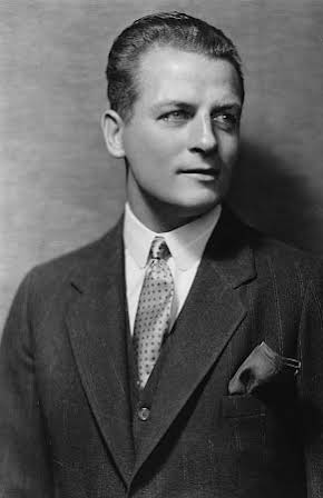 Reginald Denny as 