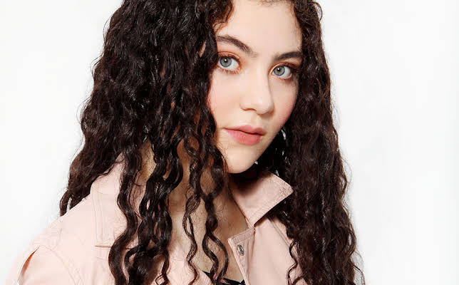 Lilla Crawford