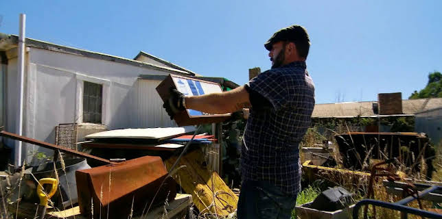 17:00: Aussie Pickers (S1 E6) (S1) | TV10 | 2/16 2026