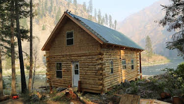 1:00 PM: Building Off The Grid (S5) | Discovery Channel | 4/1 2026