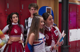 La CQ nuevo ingreso season-1: La CQ nuevo ingreso - Una guerra de favores