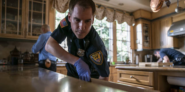 12:00: People Magazine Investigates (S4 E2) (S4) | ID | 2/11 2026