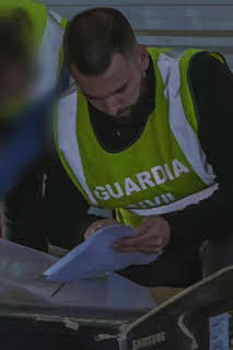 22:28: Control de fronteras: España: Episodio 17 | Discovery Max | 4/5 2026