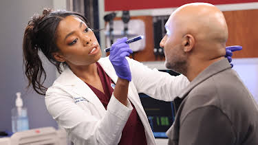 03:50: Chicago Med (S8 E6) (S8) | Viasat Series | 4/2 2026