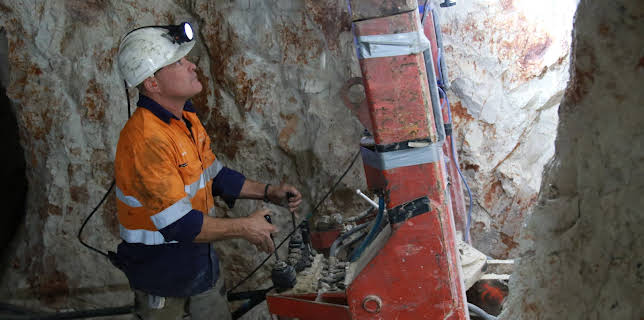 07:15: Outback Opal Hunters (S5 E9) (S5) | Discovery Channel | 1/30 2026