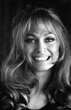 Suzy Kendall como 