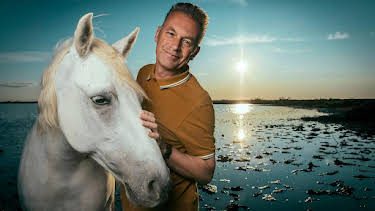 9:00 PM: Evolution (S1) | BBC Two | 8/10 2026