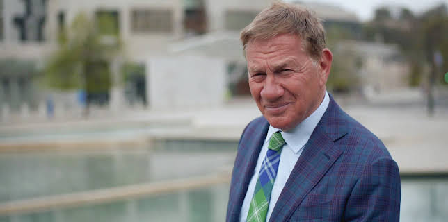 6:10 AM: Great Coastal Railway Journeys (S1 E1) (S1) | Yesterday | 12/27 2025