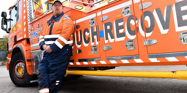 2:25 AM: Trucking Hell (S2 E16) (S2) | Paramount | 12/26 2025