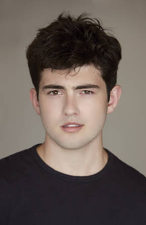Ian Nelson as Flip Kelly