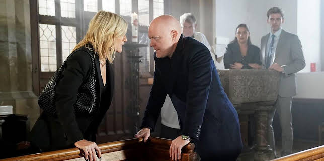 7:30 PM: EastEnders | BBC One Oxfordshire | 12/30 2025