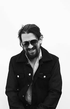 Shooter Jennings as 