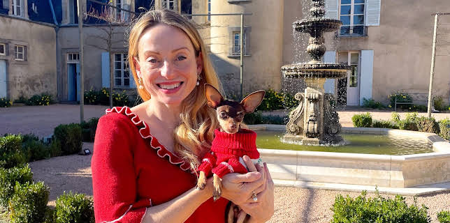 12:10 PM: Chateau DIY at Christmas | Channel 4 | 12/8 2025