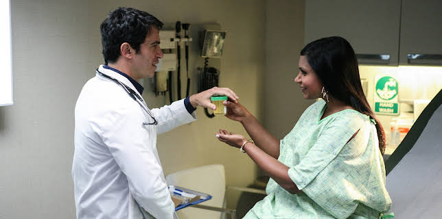 09:00: The Mindy Project (S1 E5) (S1) | Viasat Series | 12/12 2025